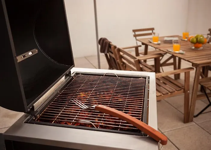 Urban Master Apartment *